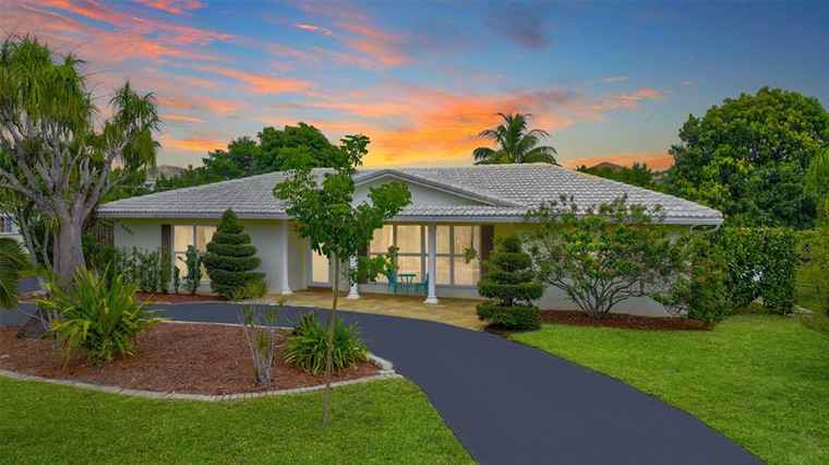 Photo of 8405 NW 38th St Coral Springs, FL 33065