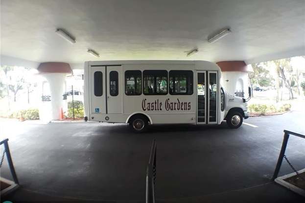 Sawgrass Mall Shuttle Round-Trip $19
