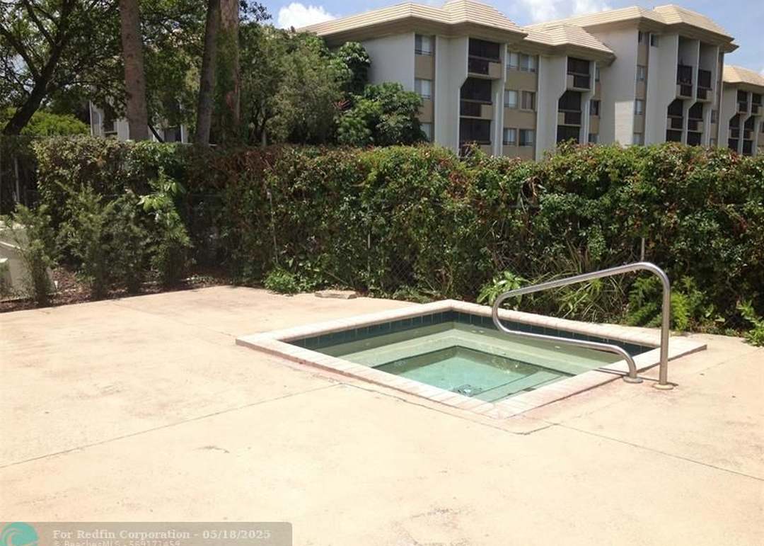 Plantation, FL 33324 | For Sale ($249,900) | MLS# F10504398