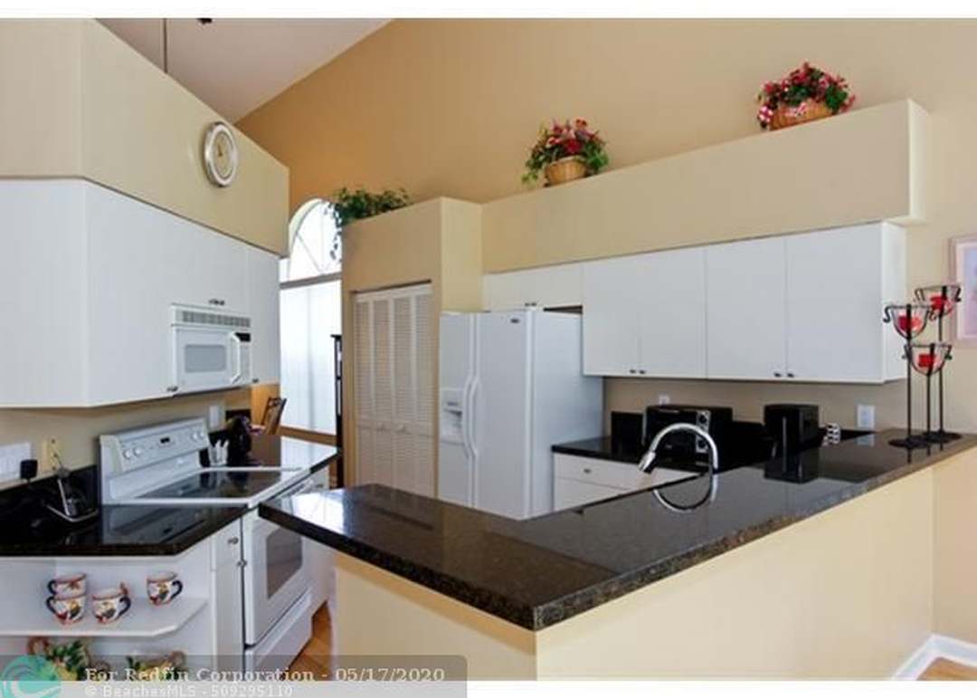 1075 NW 117th Ave, Coral Springs, FL 33071