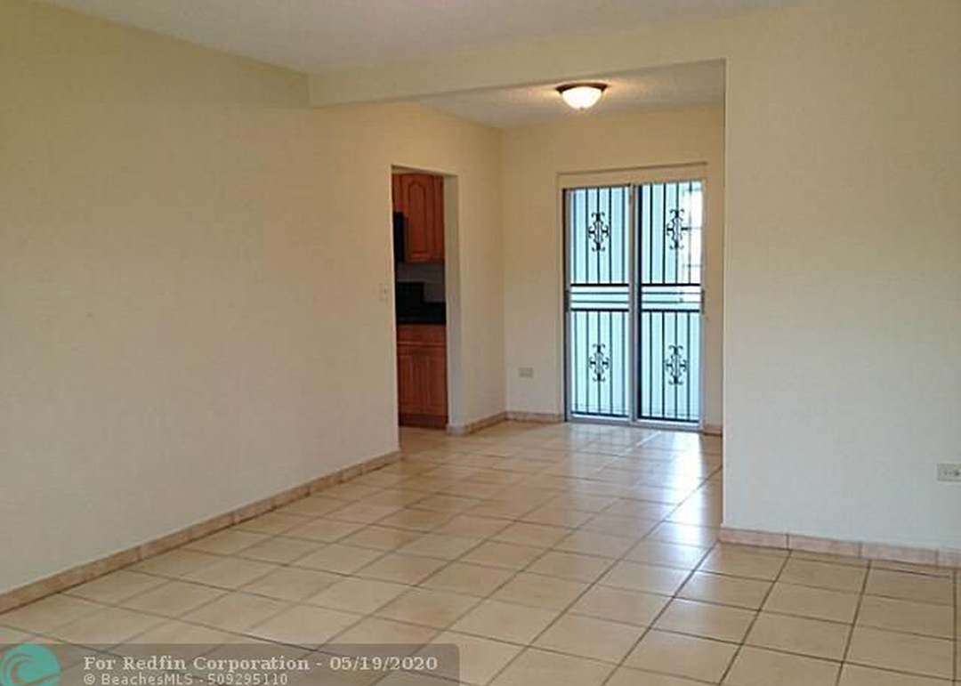 425 NW 128th St, Miami, FL 33168