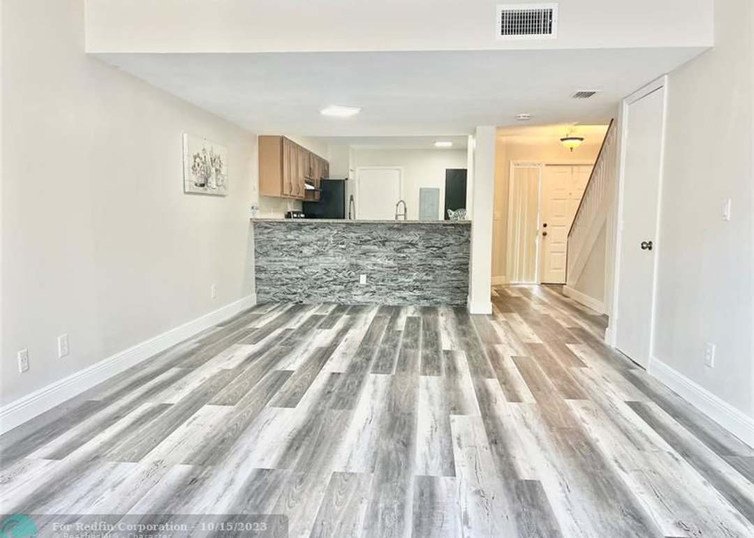 12362 NW 15th St, Pembroke Pines, FL 33026