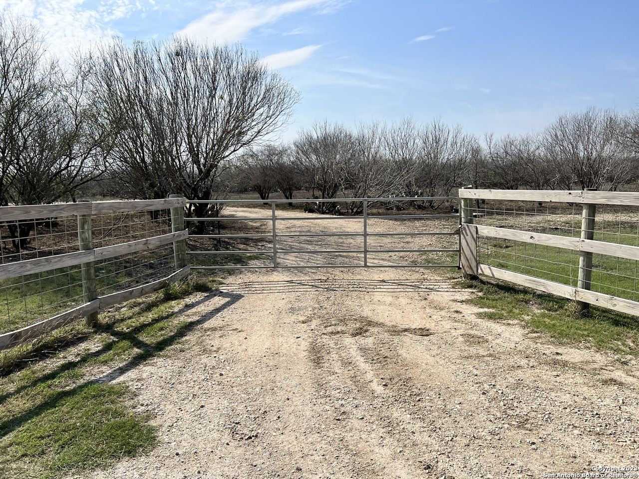 185 County Road 422, Three Rivers, TX 78071 MLS 1671530 Redfin