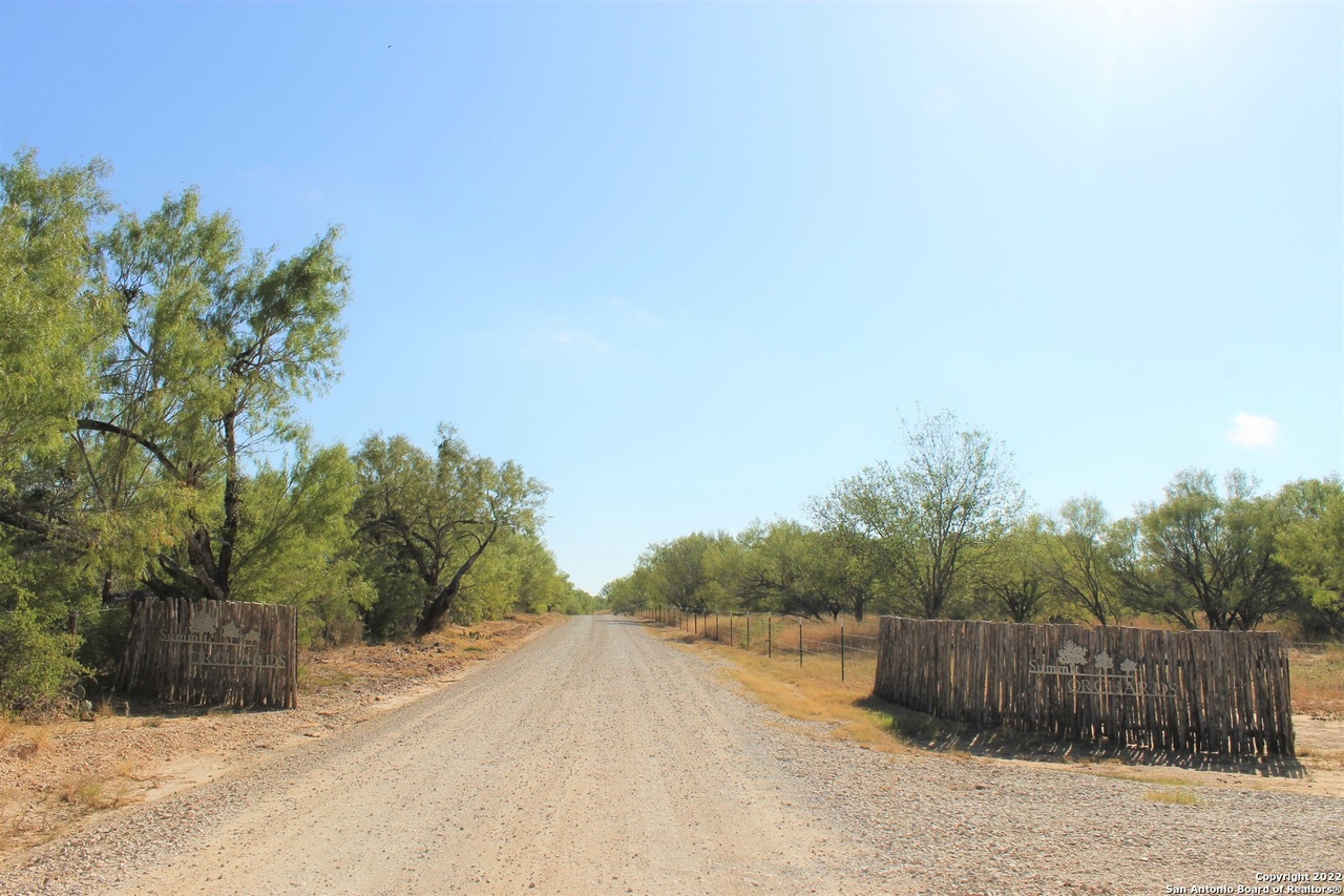1078 PR 2630, Moore, TX 78057 MLS 1644669 Redfin