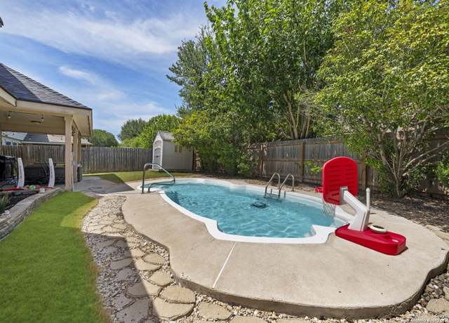 Property at 8654 Gavel Dr, Converse, TX 78109, 4 beds, 3.5 baths