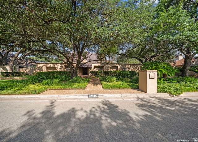 Property at 8935 Carriage, San Antonio, TX 78217, 4 beds, 4.5 baths