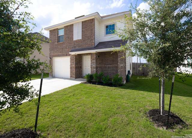 Property at 604 Saxon, Seguin, TX 78155, 2 beds, 1.5 baths