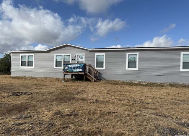 Property at 732 Pr 4653, Hondo, TX 78861, 4 beds, 2 baths