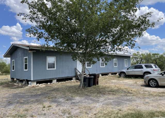 Property at 544 County Road 4647, Hondo, TX 78861, 3 beds, 2 baths