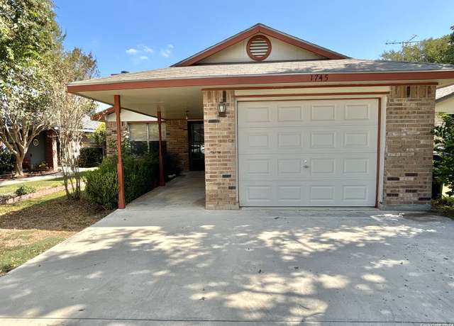 Property at 1745 Broadmoor Dr, New Braunfels, TX 78130, 3 beds, 2 baths