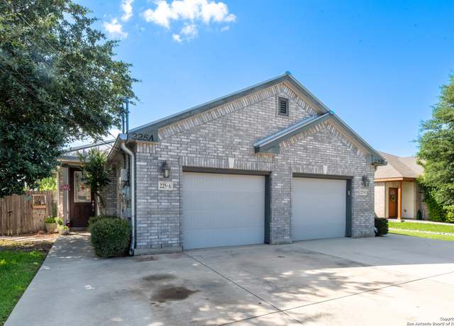 Property at 225 Anne Louise, New Braunfels, TX 78130, 2 beds, 4 baths