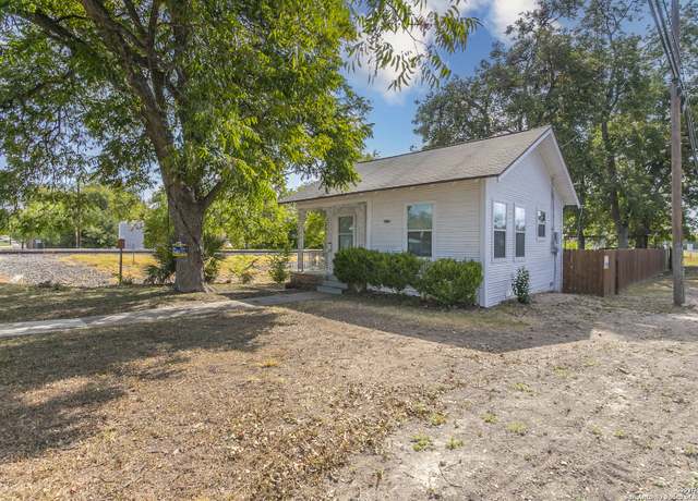 Property at 930 W Russell Pl, San Antonio, TX 78212-3670, 2 beds, 1 bath