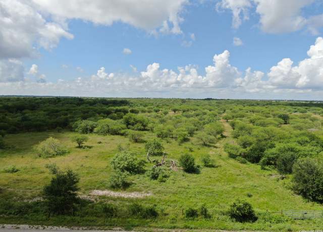 Property at TRACT 2 County Rd 207, Hobson, TX 78117