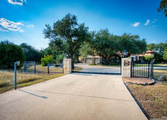 Property at 7 Granadilla, Boerne, TX 78006, 4 beds, 4.5 baths