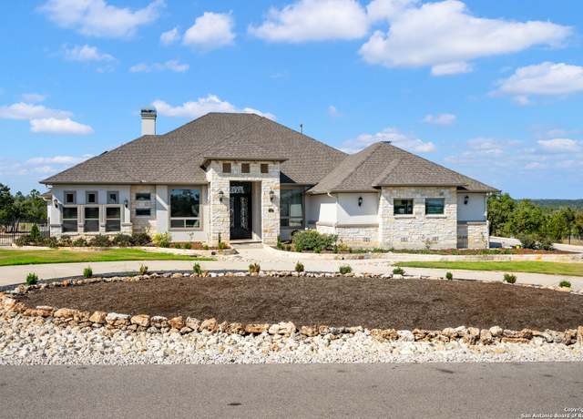 Property at 1132 Towhee Trl, New Braunfels, TX 78132, 4 beds, 4.5 baths