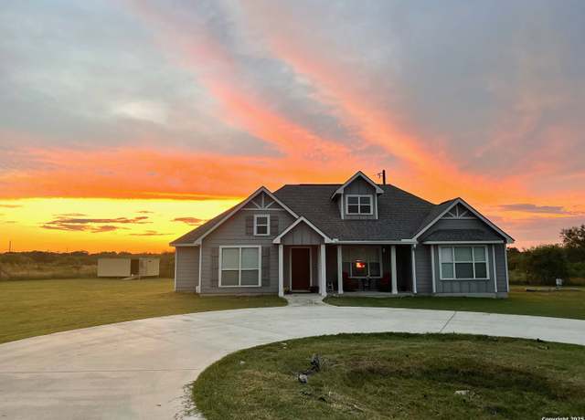 Property at 2348 Fm 539, La Vernia, TX 78121-4400, 4 beds, 2 baths