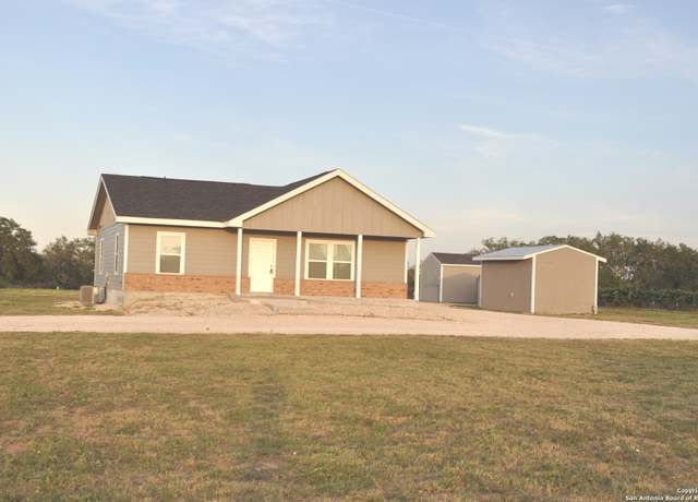 Property at 214 County Road 7755, Devine, TX 78016, 2 beds, 2 baths