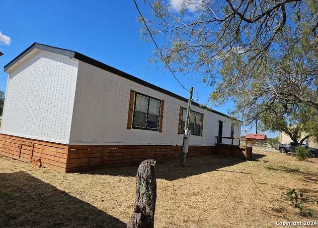 Property at 1102 Magnolia St, Jourdanton, TX 78026-1904, 3 beds, 2 baths