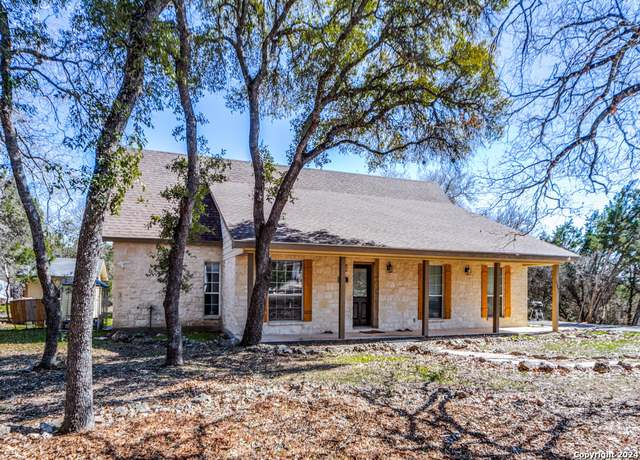 Property at 129 Mountainview, Boerne, TX 78006, 3 beds, 2 baths