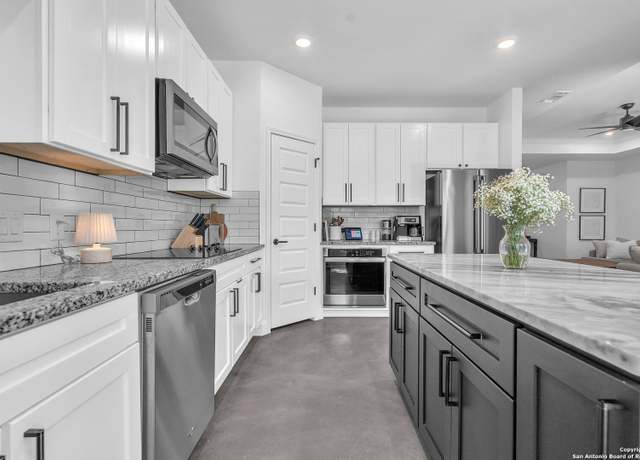 Property at 348 Fawn, Spring Branch, TX 78070, 4 beds, 2 baths