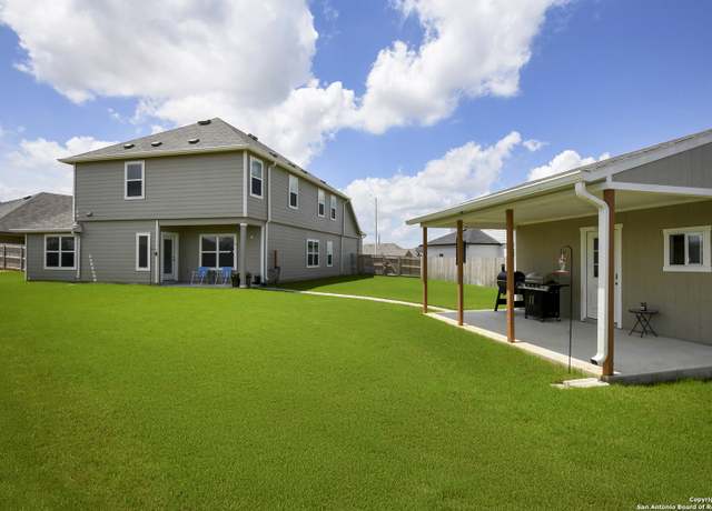 Property at 926 Dust Devil, New Braunfels, TX 78130, 5 beds, 3 baths