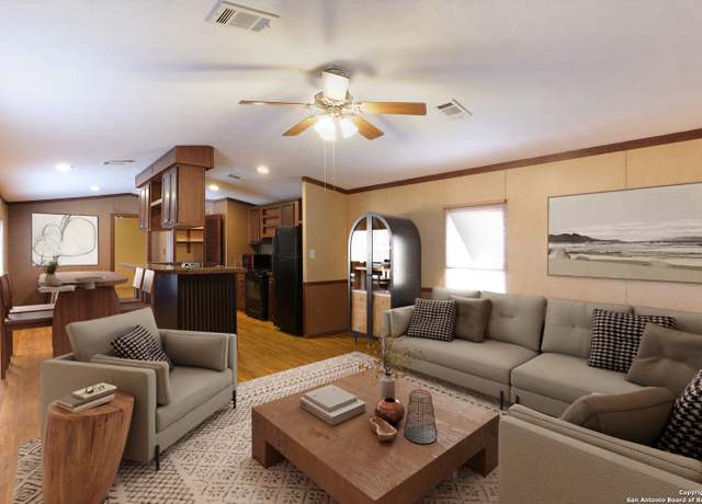 Property at 385 W County Road 5719, Devine, TX 78016, 3 beds, 2 baths