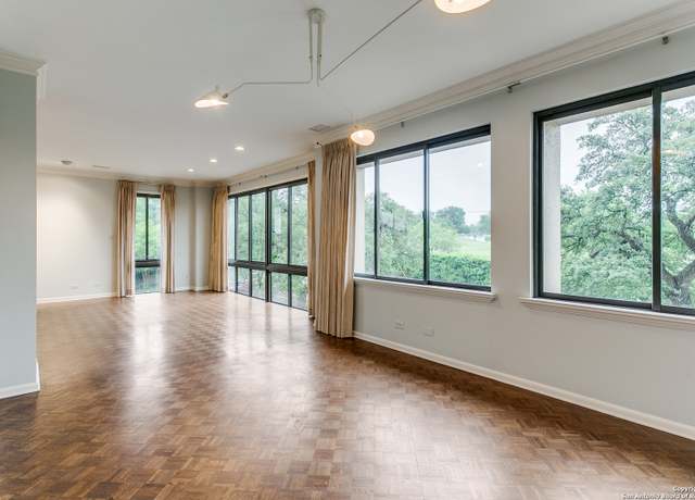 Property at 4001 N New Braunfels #202, San Antonio, TX 78209, 2 beds, 2.5 baths