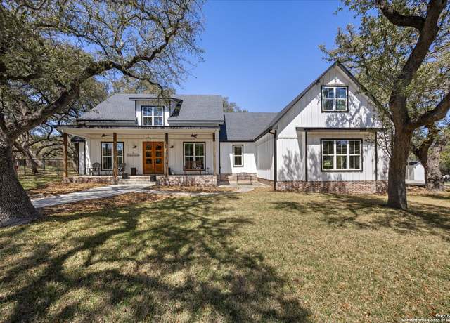 Property at 114 N Someday, Boerne, TX 78006, 5 beds, 3.5 baths
