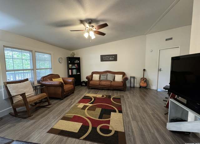 Property at 9303 Redfish, Boerne, TX 78006-5315, 3 beds, 2 baths