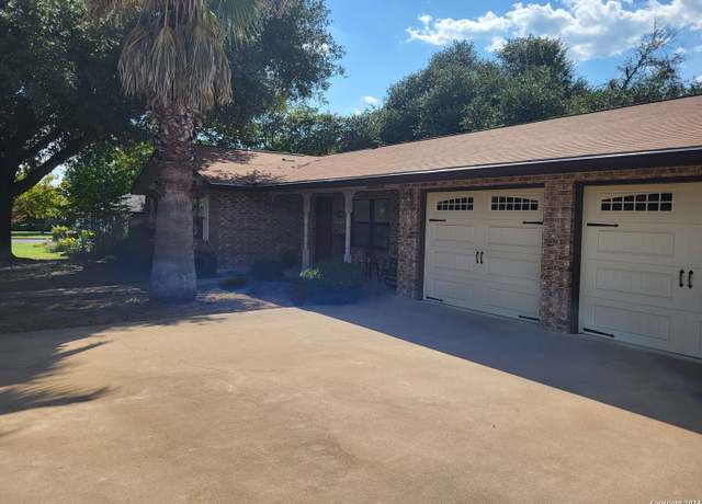 Property at 1004 Avenue c, Fredericksburg, TX 78624, 3 beds, 2 baths