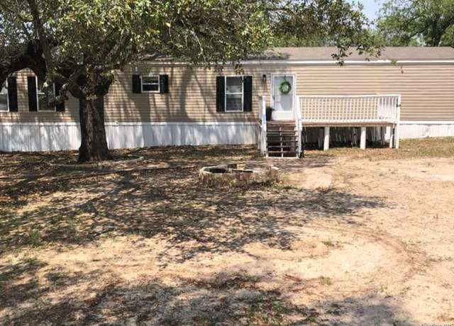Property at 152 Valley Vw, Poteet, TX 78065, 3 beds, 2 baths