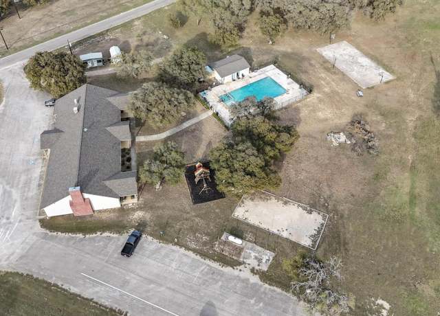 Property at 125 Private Road 1517, Bandera, TX 78003