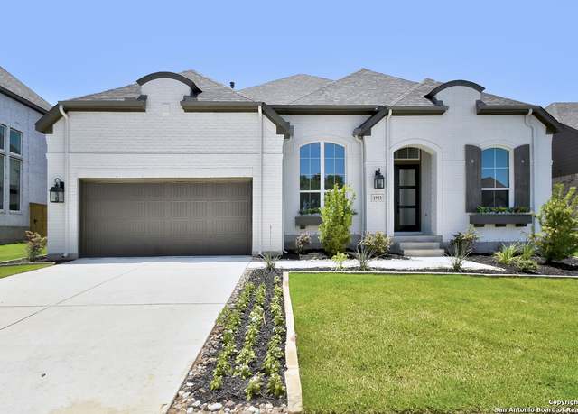 Property at 1923 Privet, New Braunfels, TX 78132, 4 beds, 3.5 baths