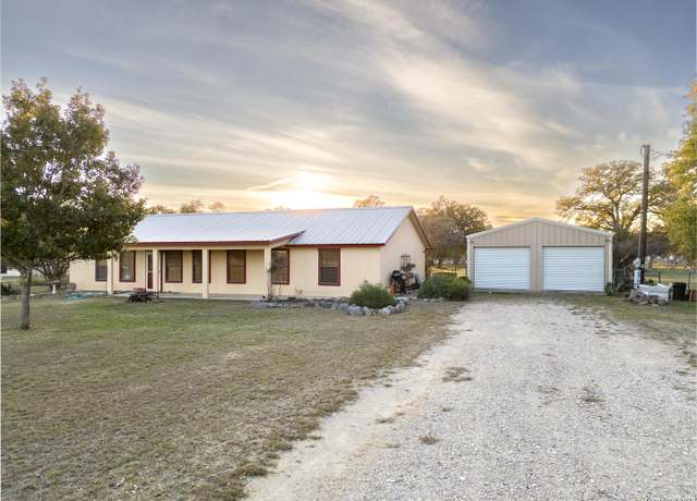 Property at 473 Orchard Park, Medina, TX 78055, 3 beds, 2 baths