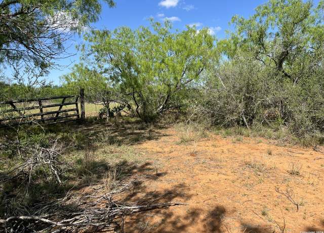 Property at 0 Carroll Rd, Dilley, TX 78017