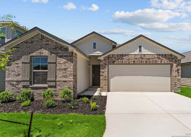 Property at 8433 Roadrunner Psge, San Antonio, TX 78222, 3 beds, 2 baths