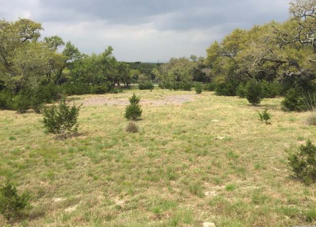 Property at 325 Vista View Dr, Boerne, TX 78006
