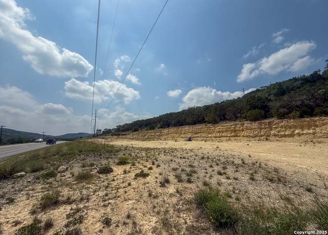Property at 687 Valley Hvn, Canyon Lake, TX 78133