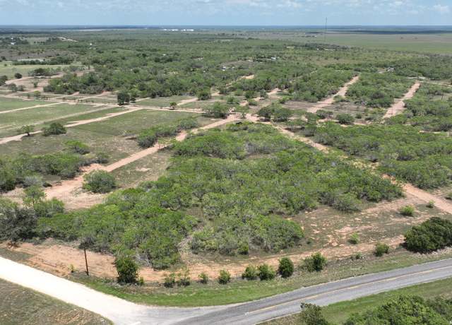 Property at 40 CR 476, Stockdale, TX 78160