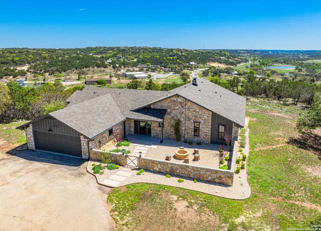 Property at 160 Mountain Way, Kerrville, TX 78028, 4 beds, 2.5 baths