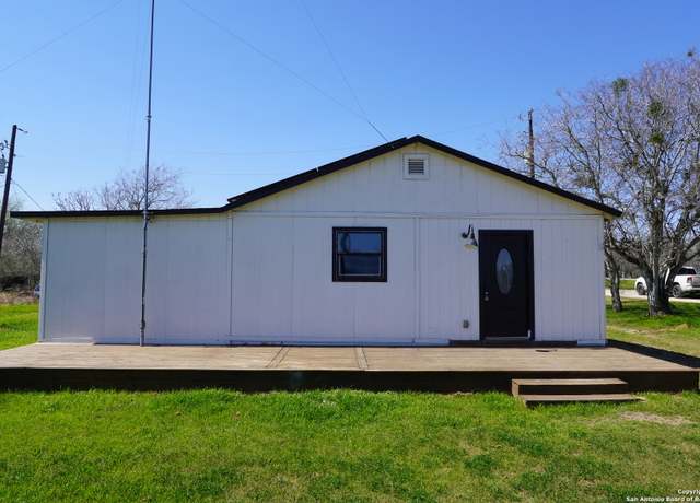 Property at 8412 Us Highway 87, Stockdale, TX 78160, 3 beds, 1.5 baths