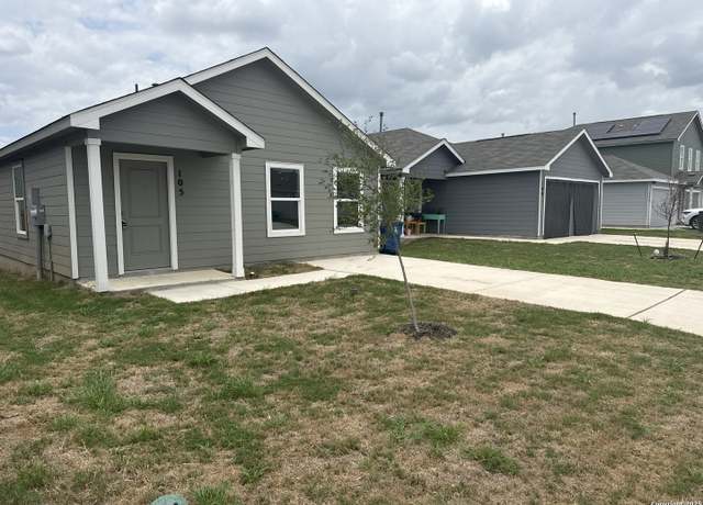 Property at 105 Horseshoe Trl, Pleasanton, TX 78064, 3 beds, 2 baths