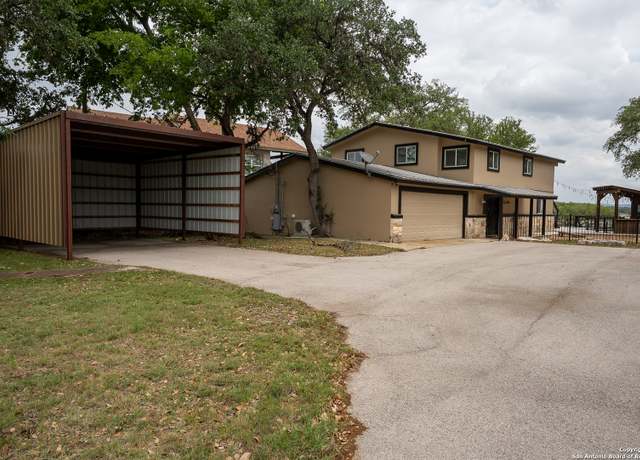 Property at 707 Park Shrs, Canyon Lake, TX 78133, 5 beds, 3 baths
