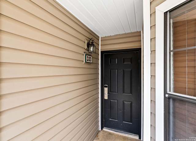 Property at 373 April Dr #389, Canyon Lake, TX 78133, 2 beds, 2 baths