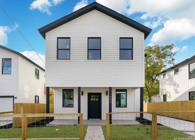 Property at 423 N Mesquite St, San Antonio, TX 78202, 3 beds, 2.5 baths