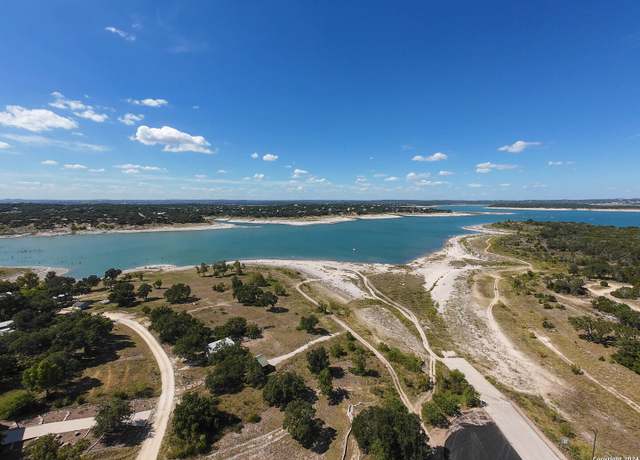 Property at 1530 Canyon Bnd, Canyon Lake, TX 78133