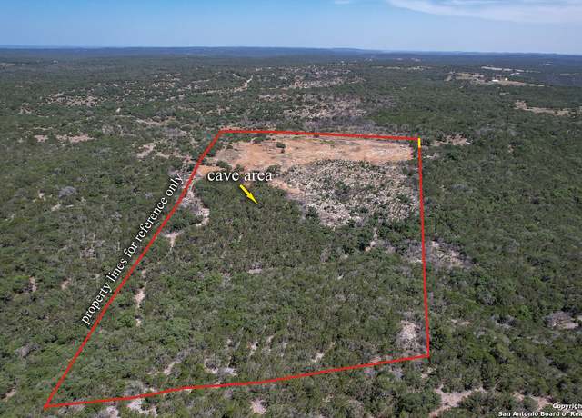 Property at 351 N Ringtail Rd, Leakey, TX 78873