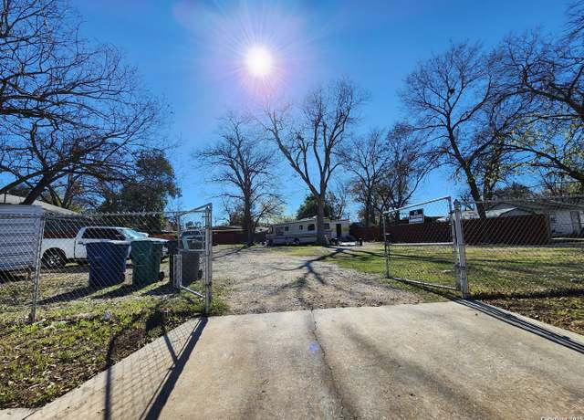 Property at 4234 Monterey St, San Antonio, TX 78237