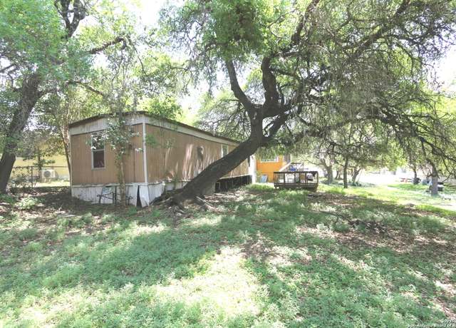 Property at 714 Wickford Way, Canyon Lake, TX 78133, 3 beds, 2 baths