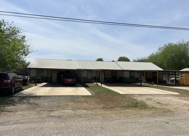 Property at 504,506,508 Cantrell Ave, Jourdanton, TX 78026, 6 beds, 3 baths
